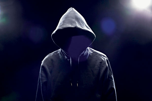 Nebezpečí útoku souvisí v USA čím dál častěji spíš s věkem a příjmem než s rasovým původem. Ale statistika Trayvonovým rodičům syna nevrátí.