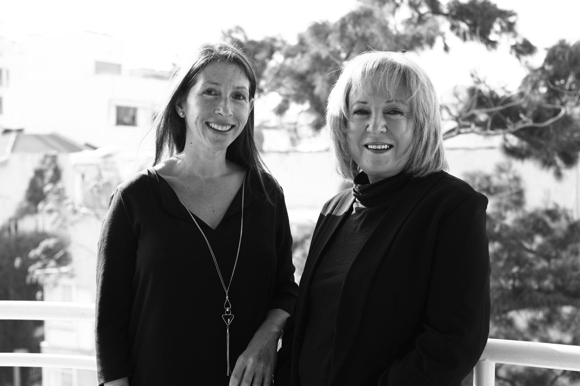 WEB JUNKIE Dir Hilla Medalia l and Shosh Shlam r