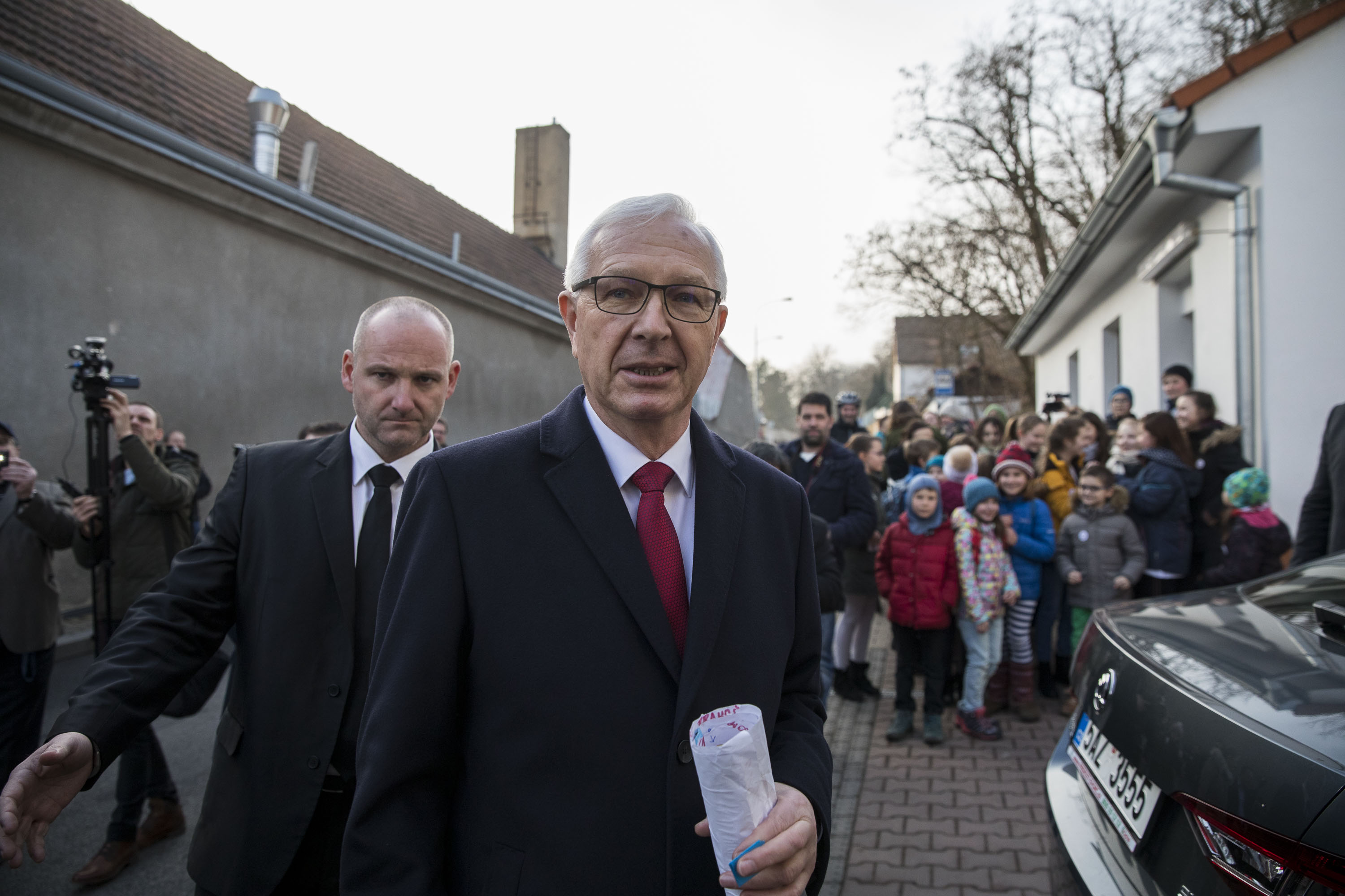 Lysolaje, Jiří Drahoš a Eva Drahošová u druhého kola prezidentských voleb