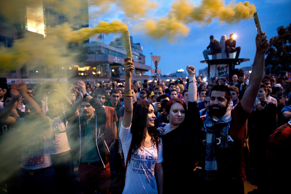 Turecko nepřestává demonstrovat (Istanbul)