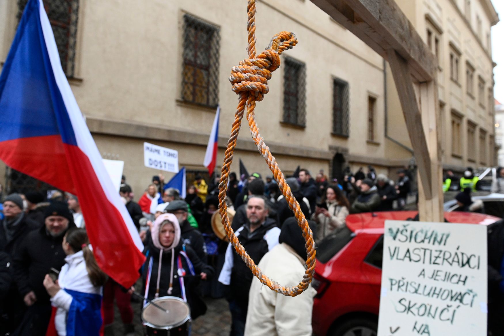 Demonstrace před Poslaneckou sněmovnou, 27. ledna 2022