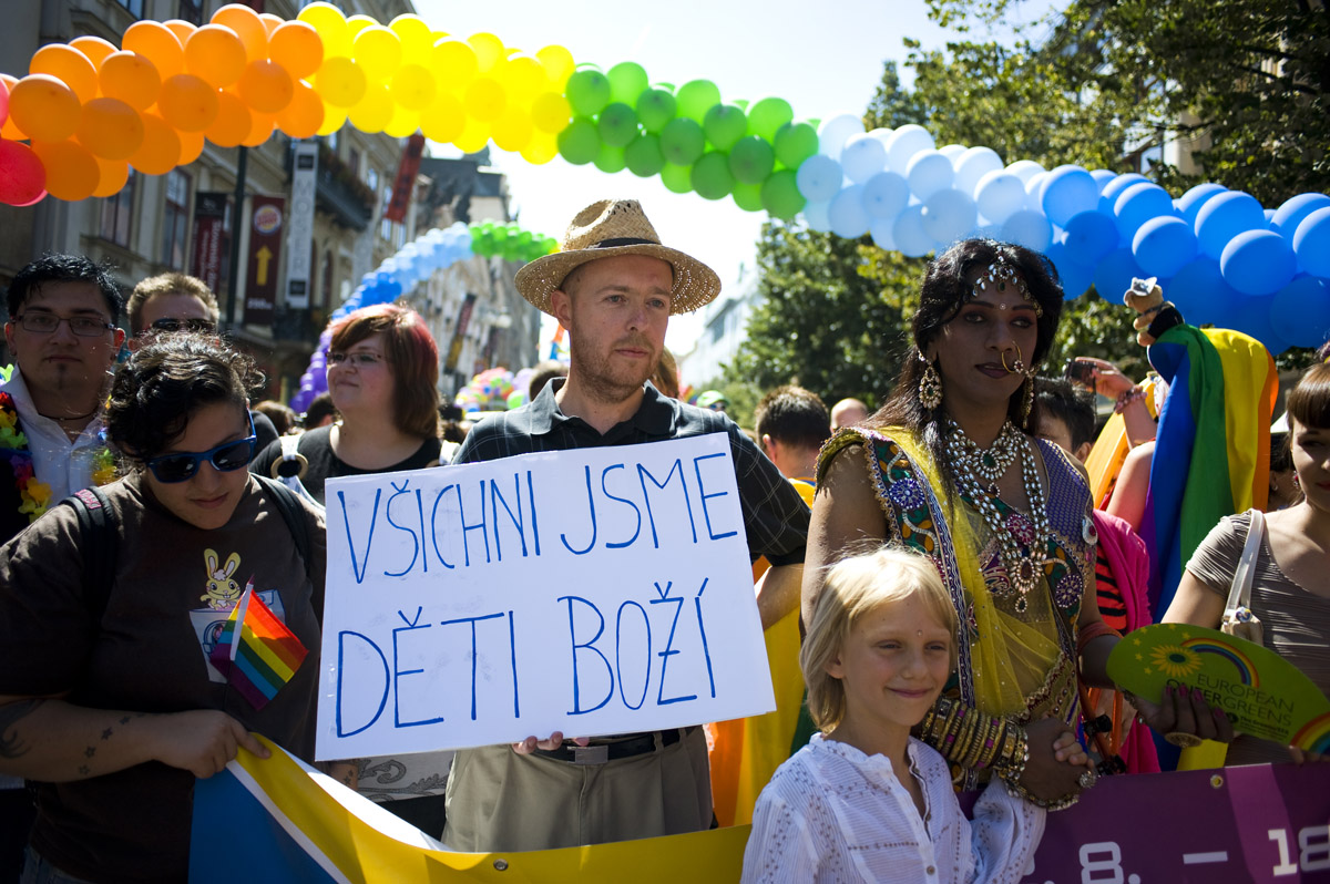 Martin C. Putna během pochodu Prague pride, srpen, 2013