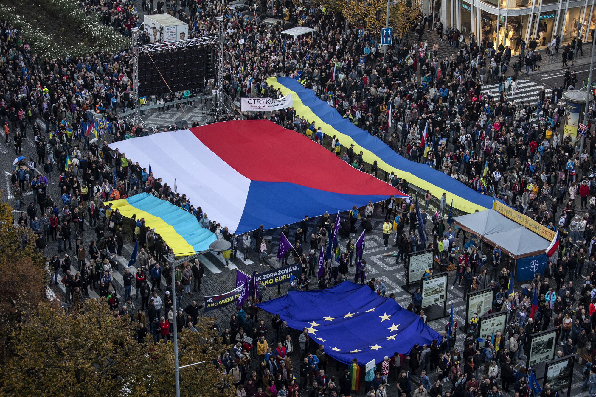 Demonstrace proti nenávisti