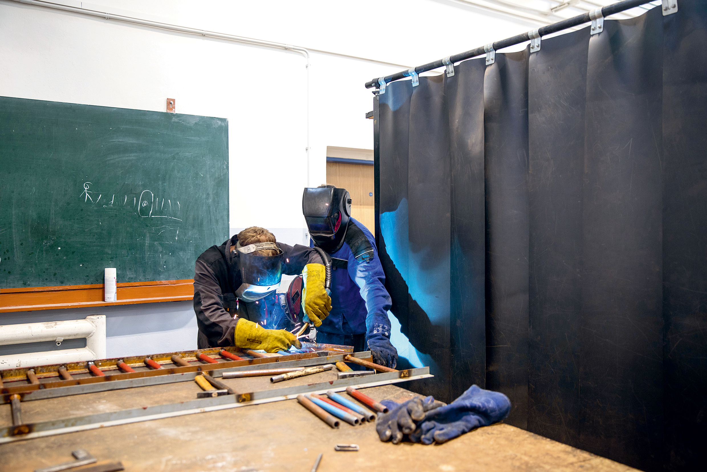 Kdopak je to pod helmou? (Střední škola technická v Opavě)