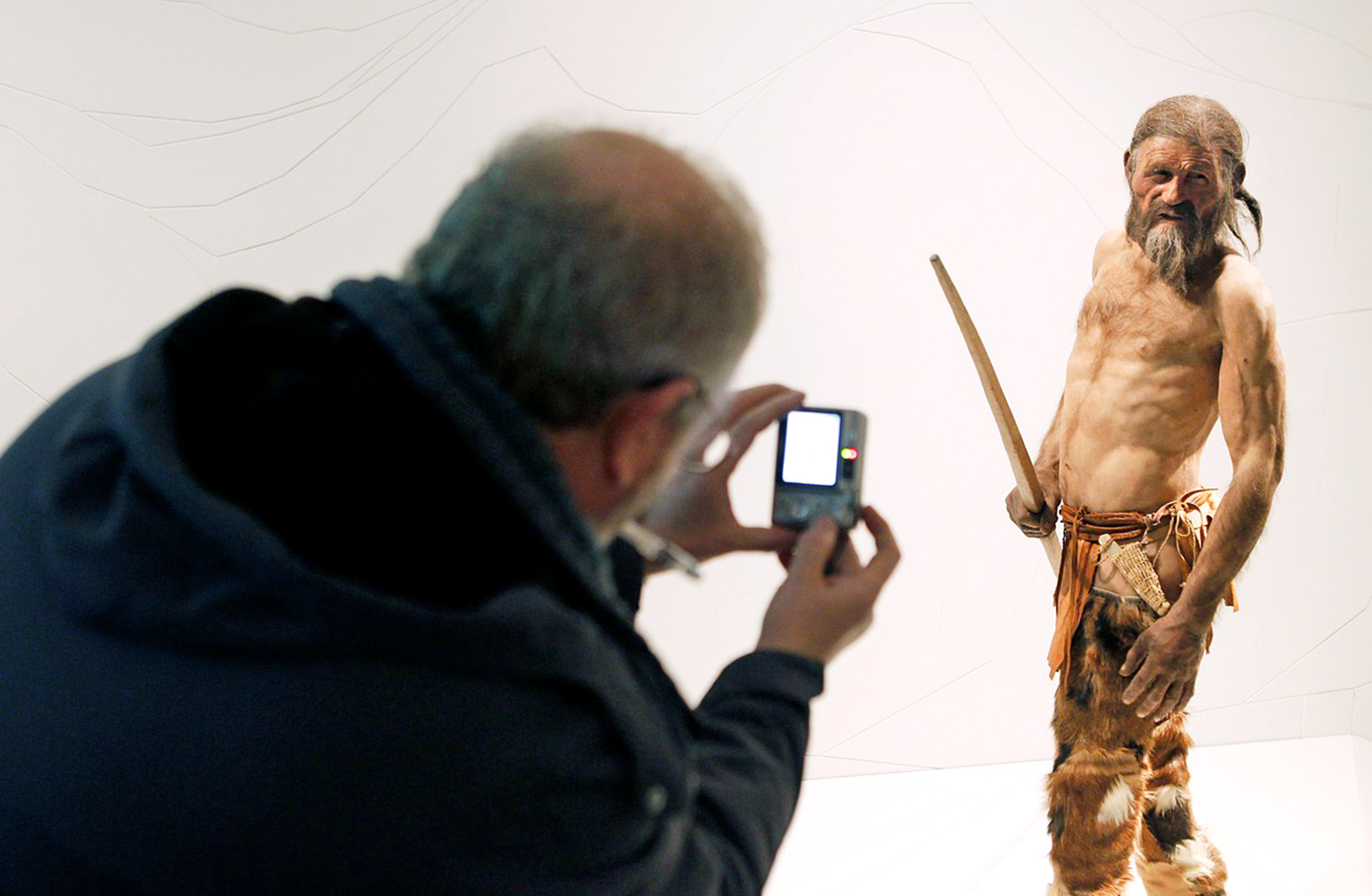 Ötzi v bolzanském muzeu