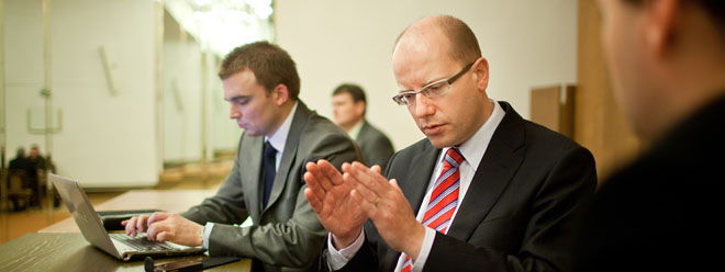 Do roku 2015 zbývá takovýto kousek. Pak tu důchodovou reformu možná připustíme.