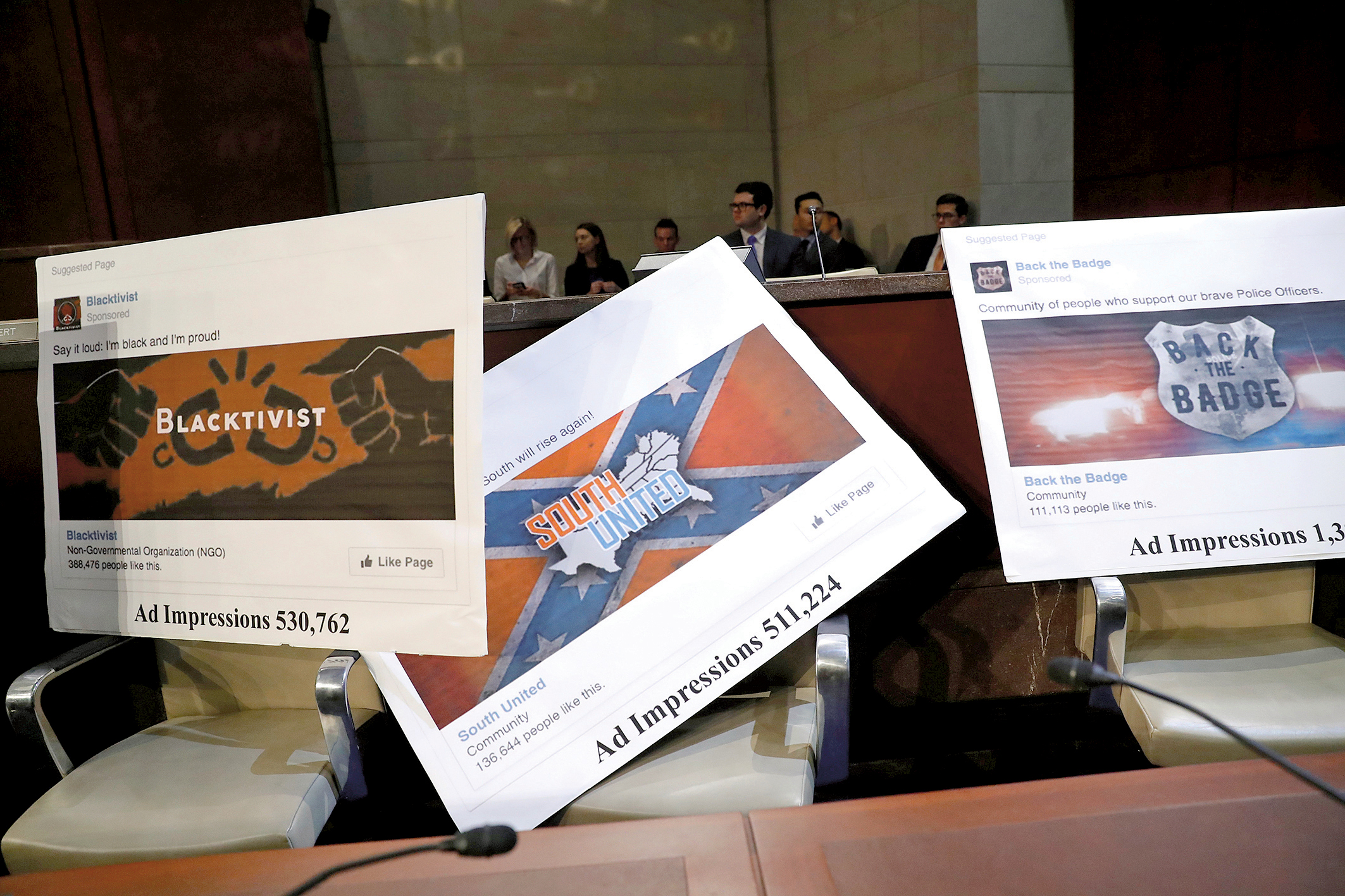 Ruská pěchota. (Ukázky inzerce, již Rusko před americkými volbami
umístilo na Facebook)