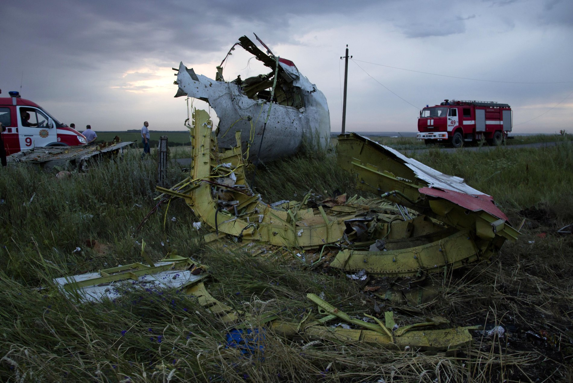 Trosky boeingu Malaysia Airlines na letu MH17 sestřeleného nad východní Ukrajinou