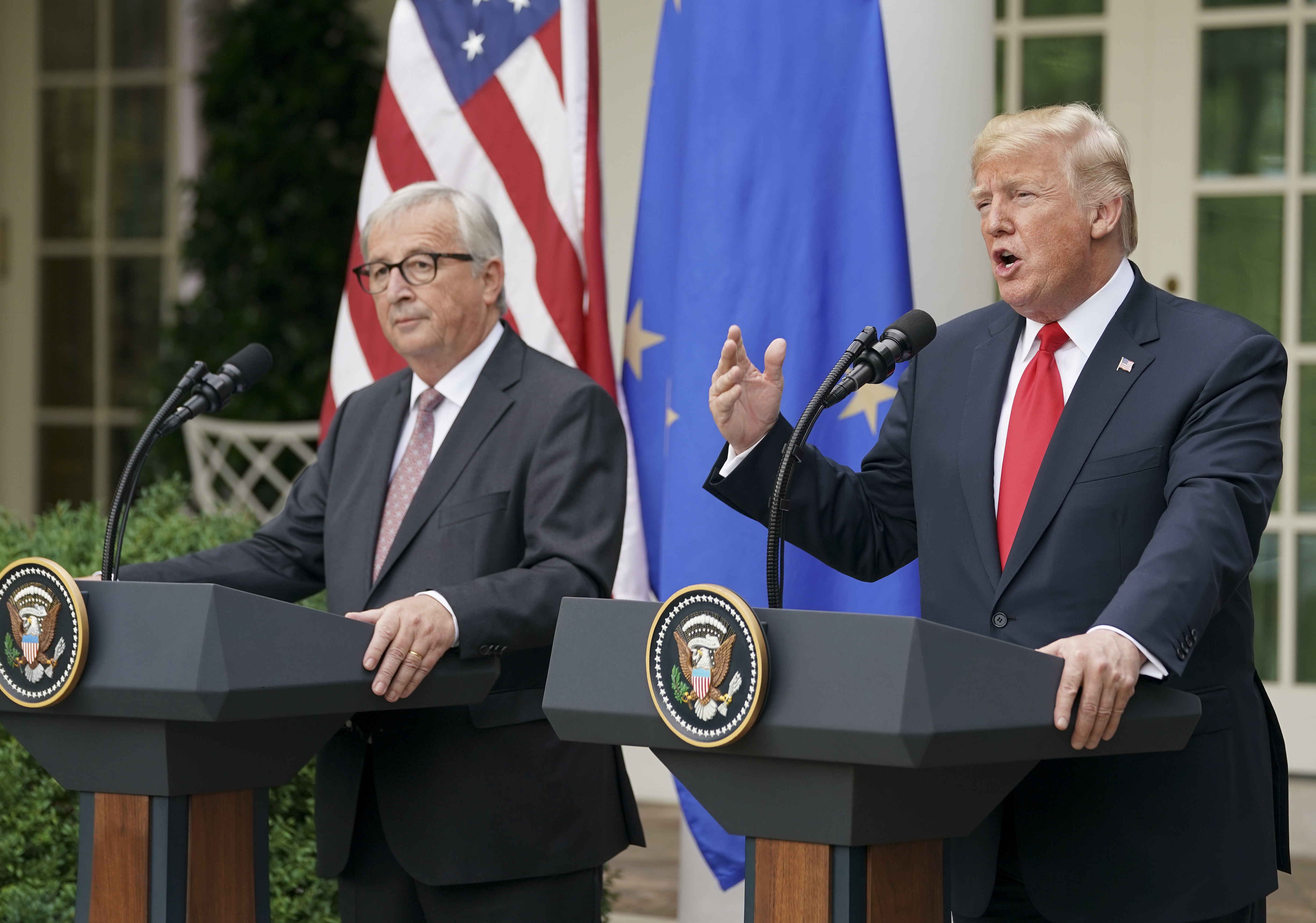 Donald Trump a Jean-Claude Juncker: Válka nebude