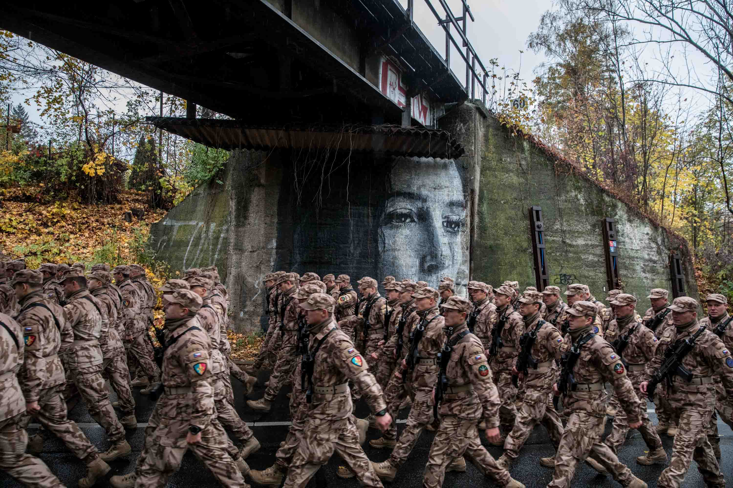 Vojenská přehlídka k výročí 100 let republiky; říjen 2018