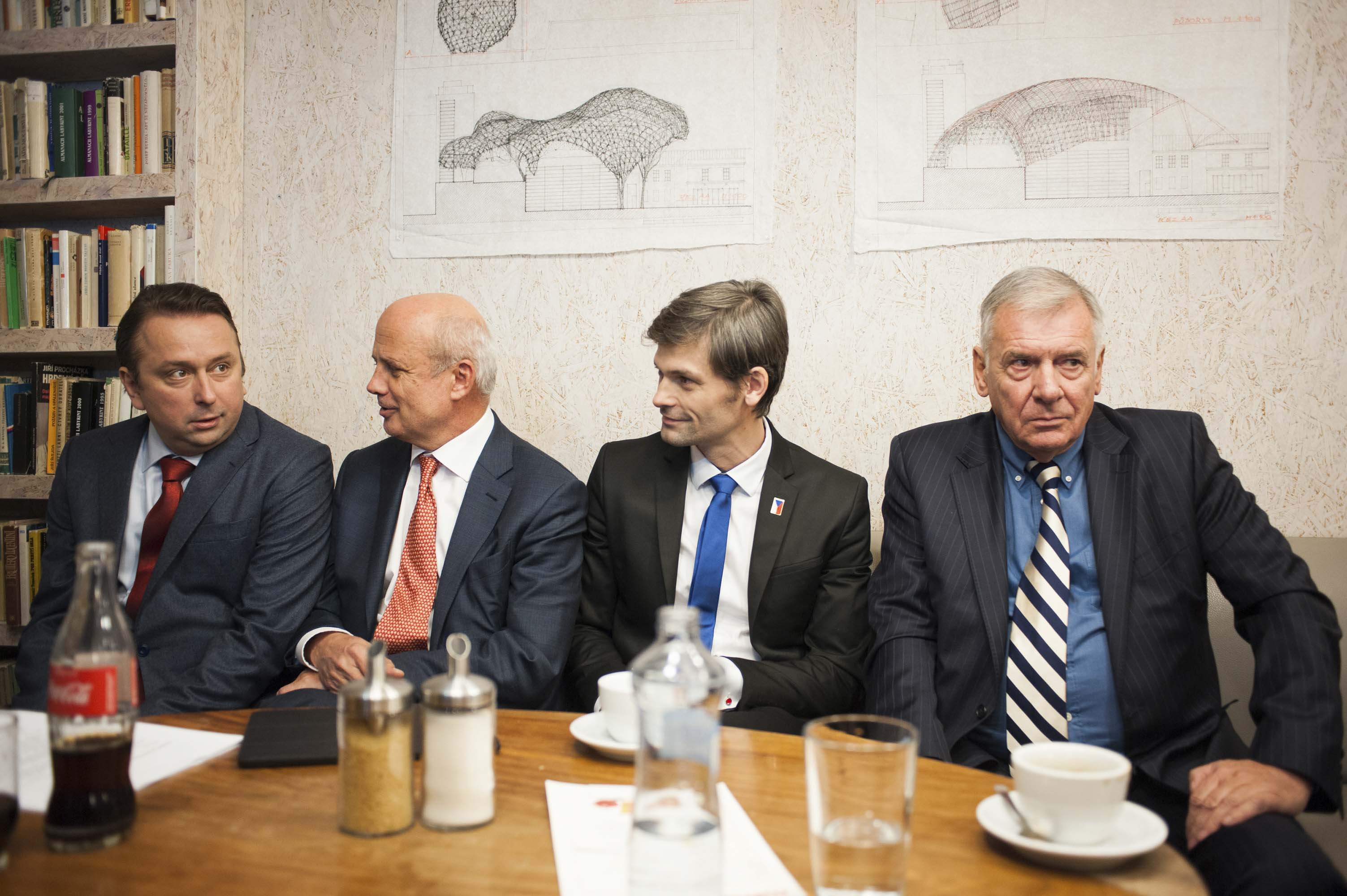 Prezidentská debata, DOX, prosinec 2017