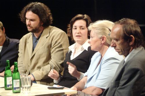 Fotografie: E.Tabery, K.Šafaříková, Z.Roithová, B.Fišer - Autor: Ludvík Hradilek