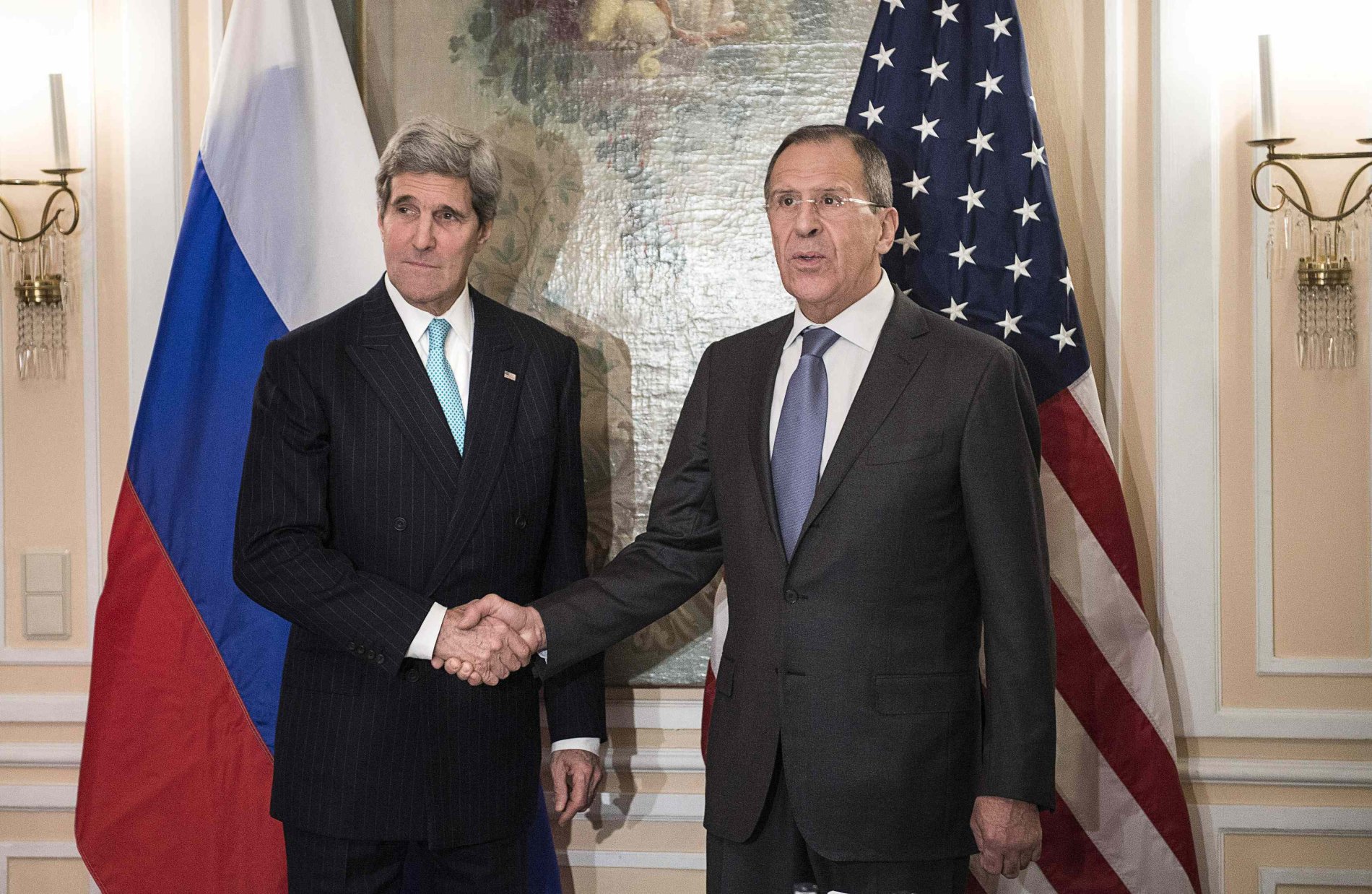 Americký a ruský ministr zahraničí John Kerry a Sergej Lavrov