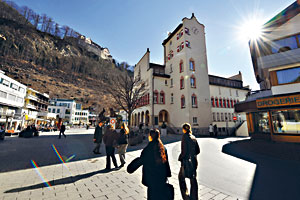 A o Topolánkově vile jste tu už slyšeli? (Vaduz)