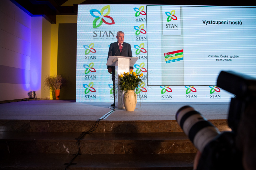 snem Starostove a Nezavisli