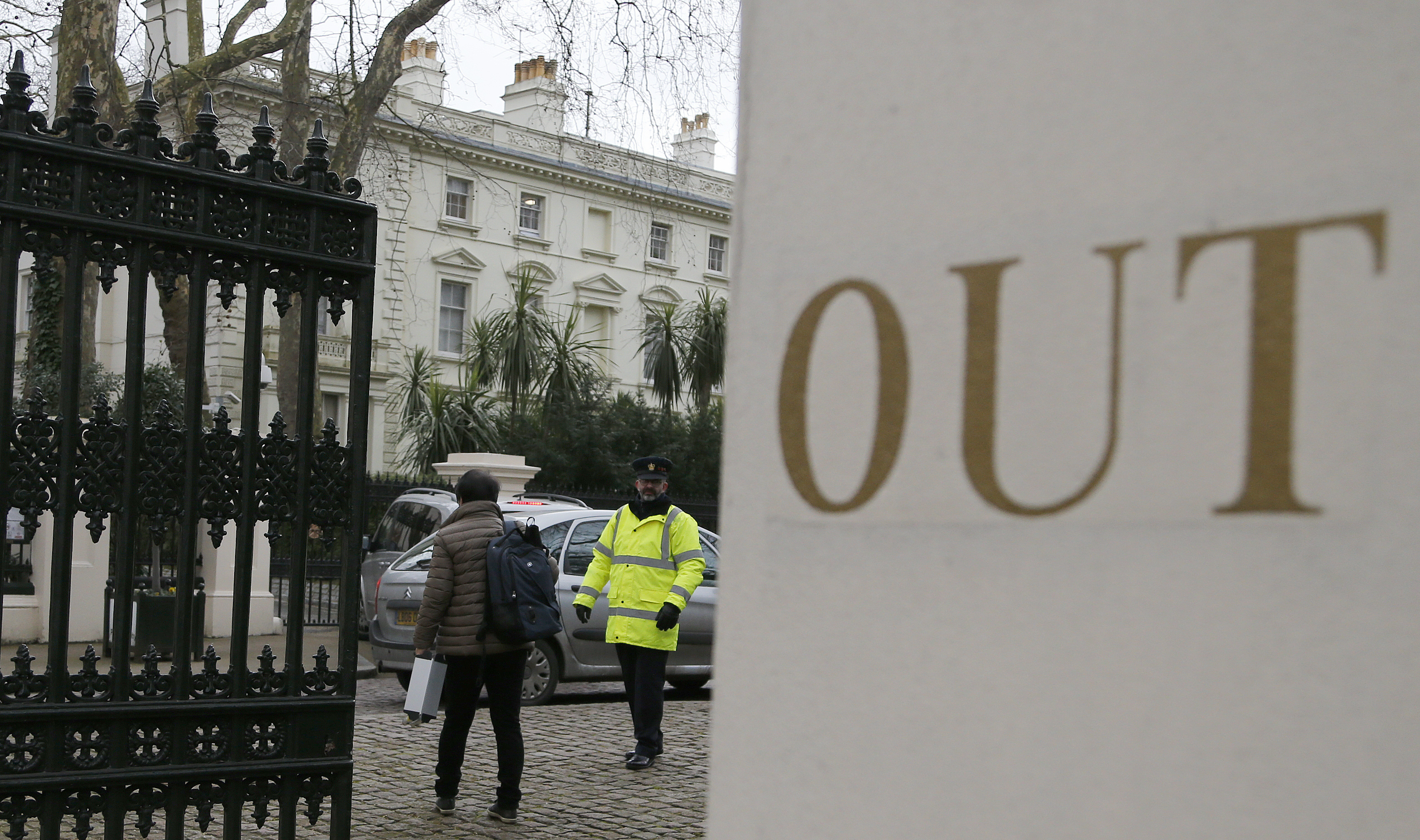 Ruskou ambasádu v Londýně musí opustit 23 diplomatů