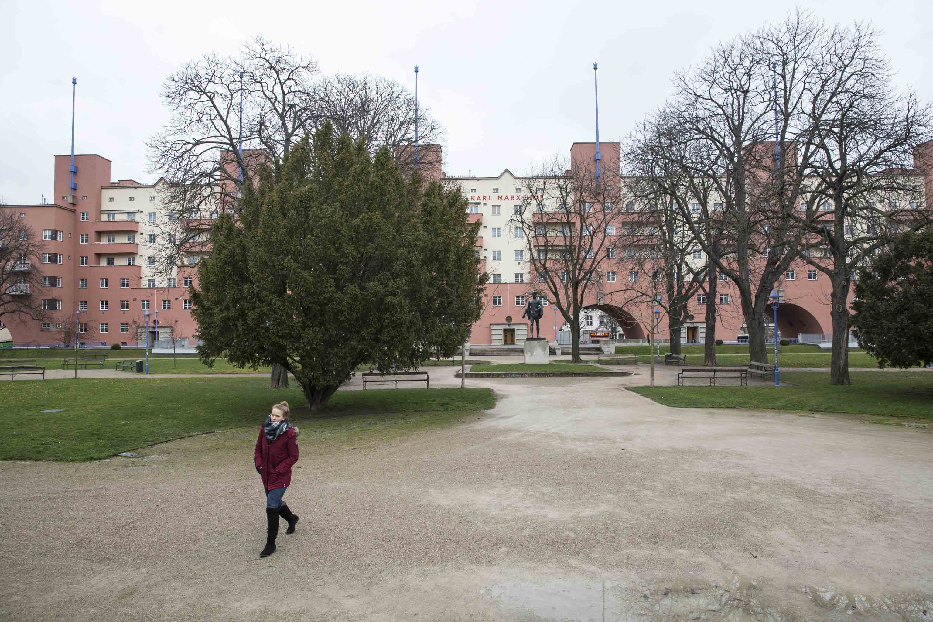 Městská výstavba z třicátých let Karl Marx Hof