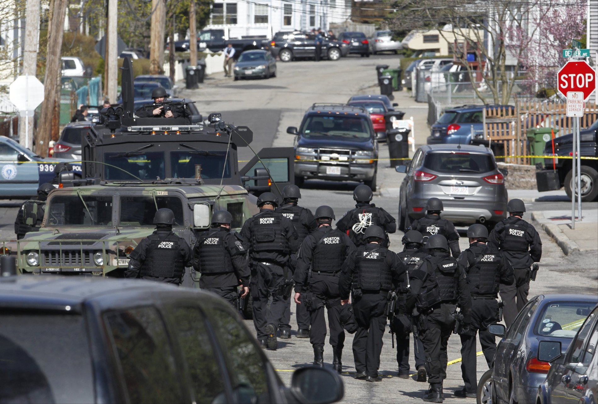 Prohledávání domů ve Watertownu