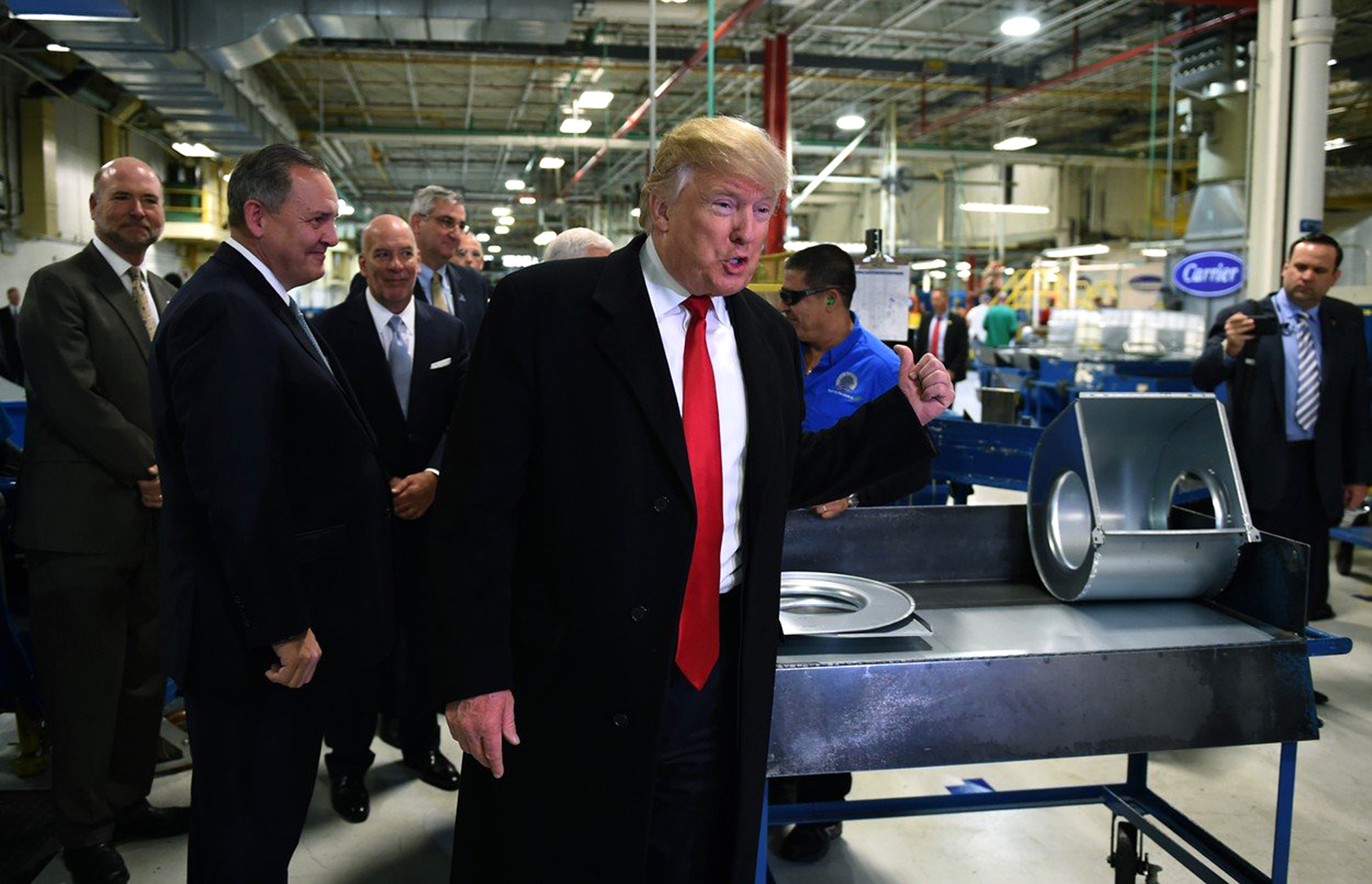 Donald Trump na návštěvě ve firmě Carrier, 2016