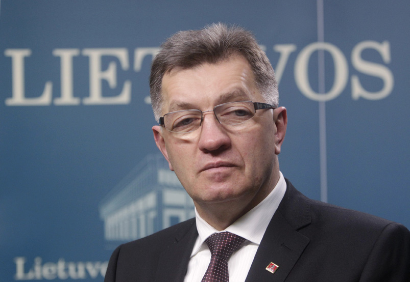 Litevský premiér Algirdas Butkevicius: Euro, nebo rezignace