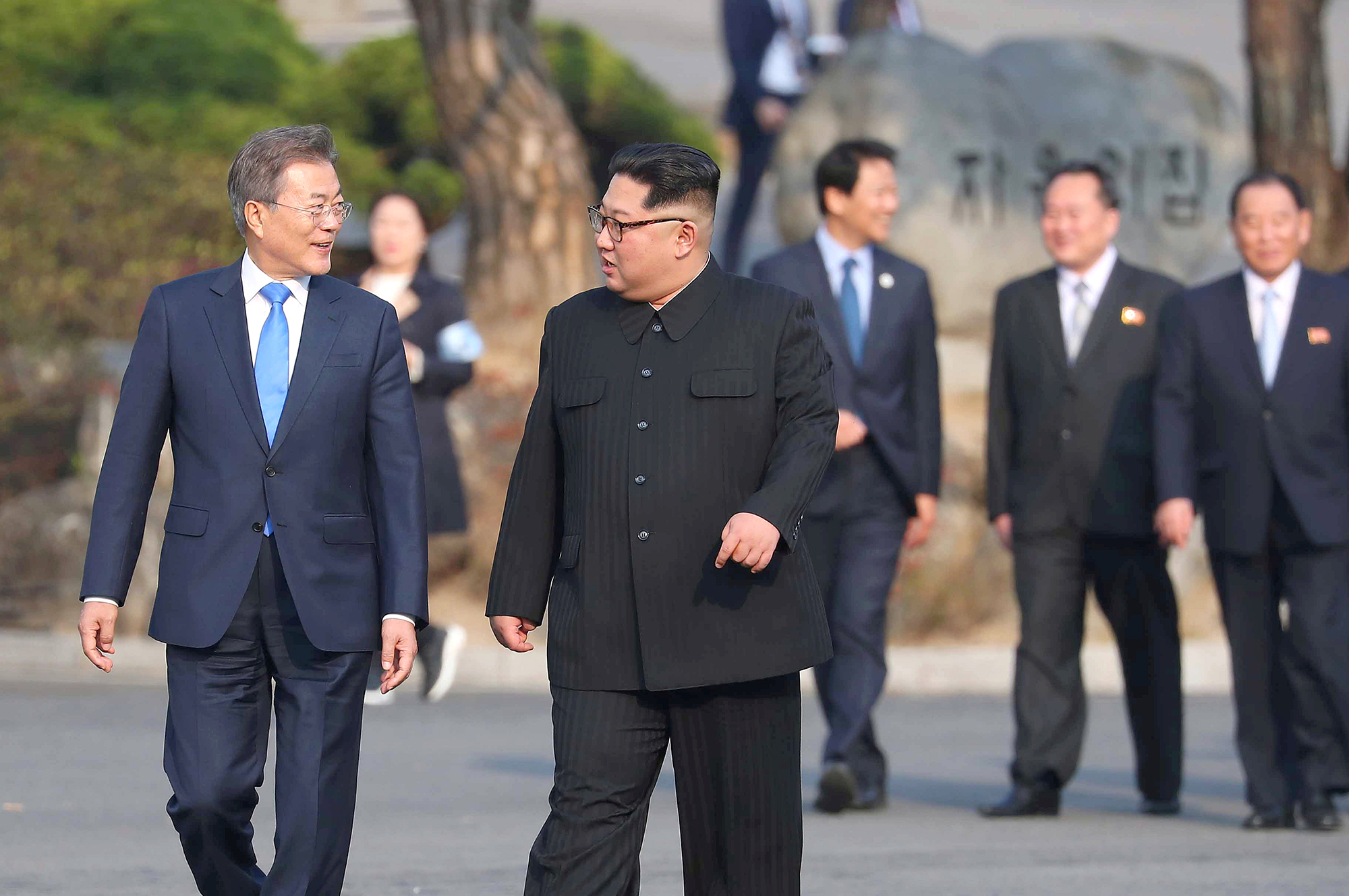 Historická chvíle: Kim Čong-un a Mun Če-in