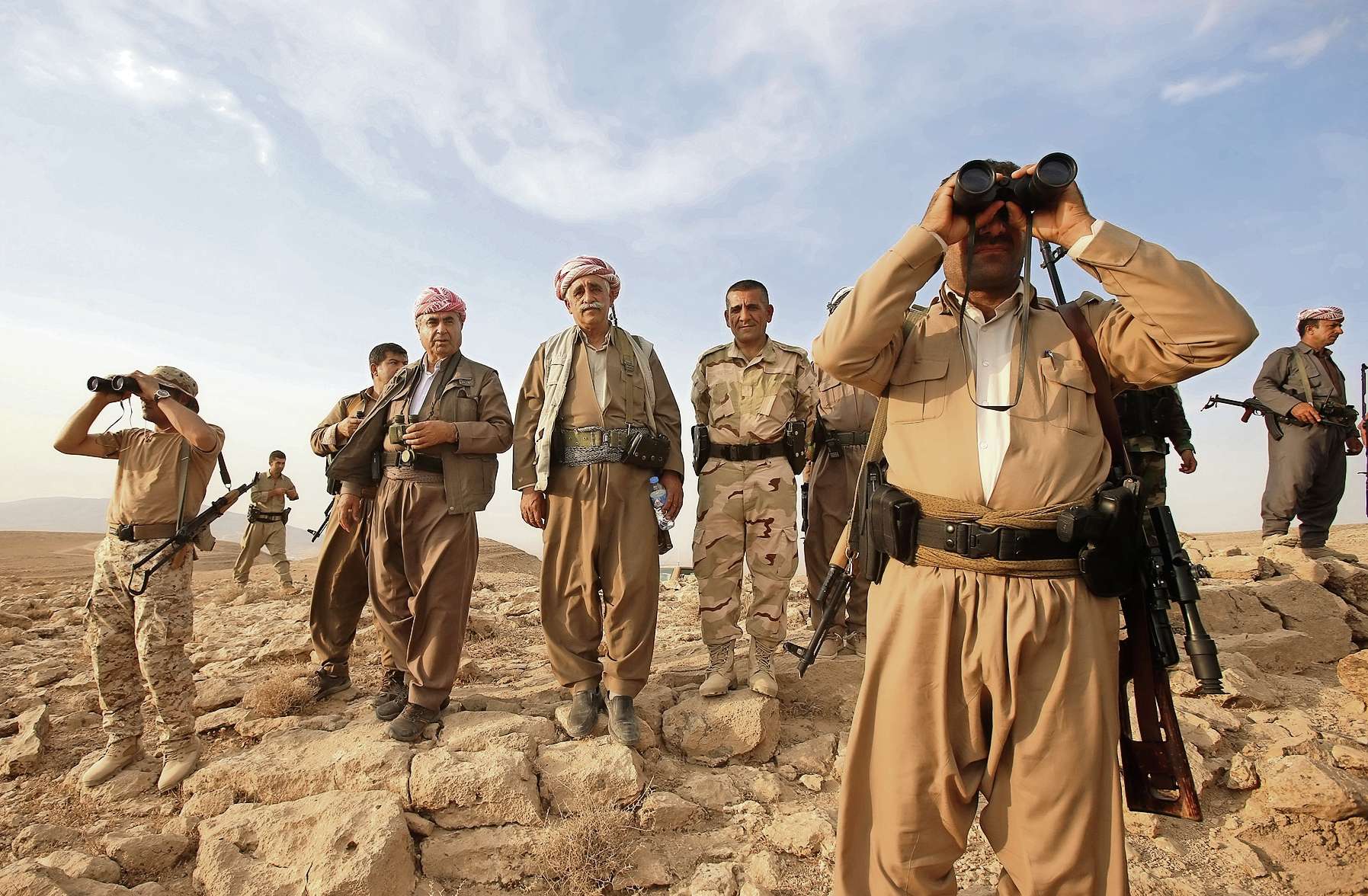 Přímo ohrožené arabské státy se zatím vyslání pozemních jednotek proti IS brání. Kromě Syřanů, Iráčanů a Kurdů (na snímku) tak s nimi na zemi bojuje už jen libanonská armáda