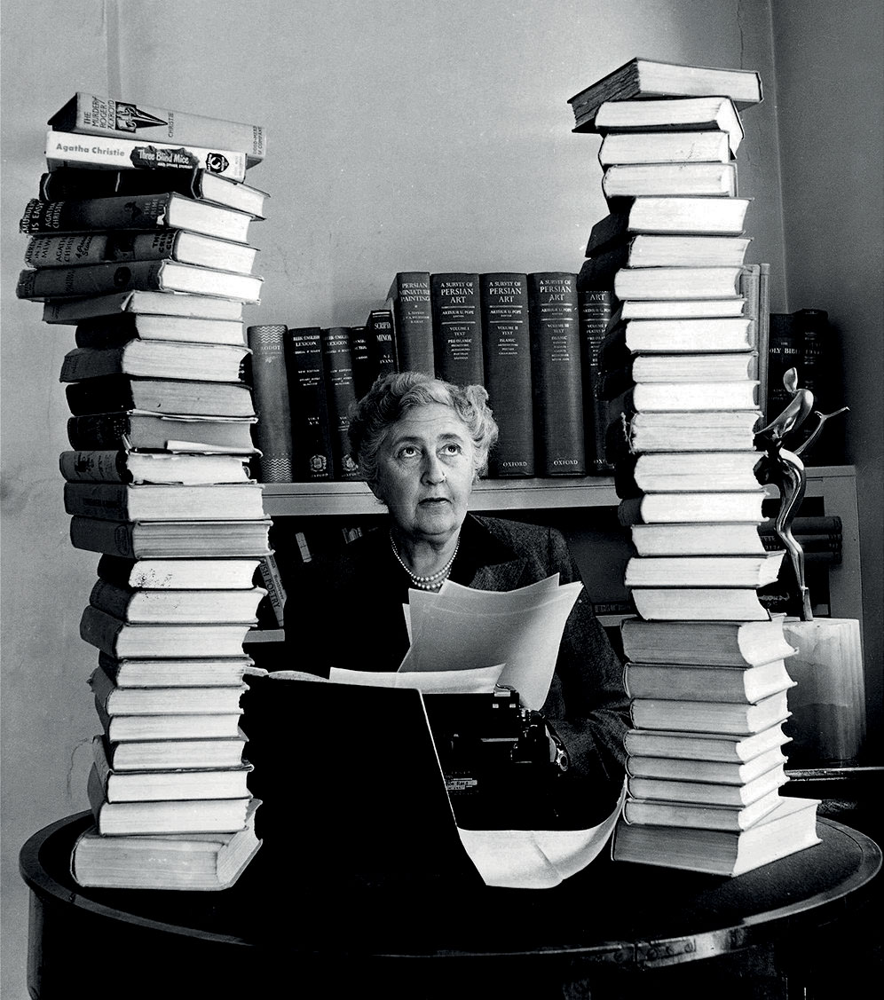 Rok co rok. Bez lítosti. (Agatha Christie a její dílo)
