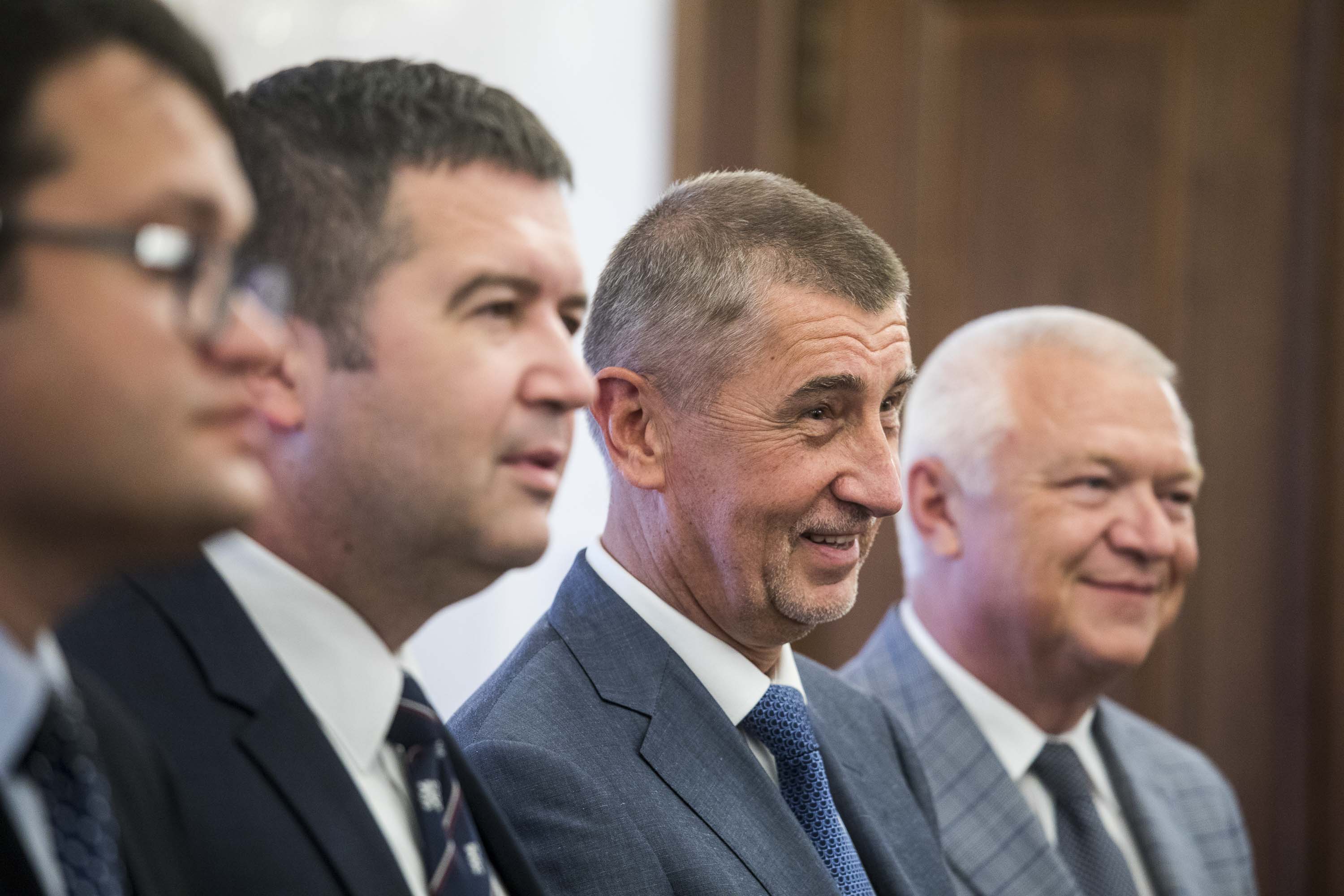 V úterý podpis koaliční dohody, ve středu jednání o důvěře