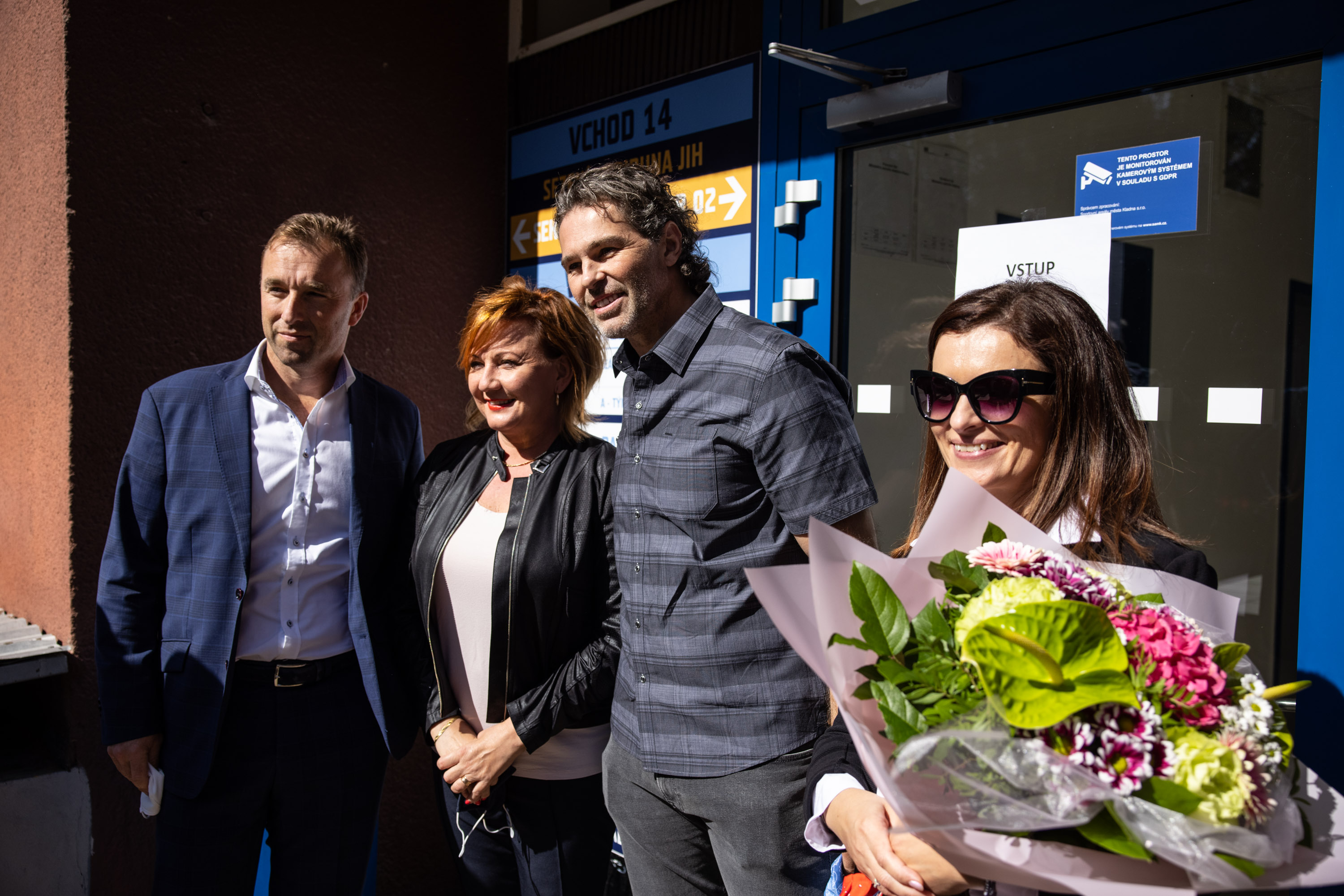 Návštěva ČEZ zimního stadionu Kladno za účasti ředitele Národní sportovní agentury Milana Hniličky a hokejisty Jaromíra Jágra.