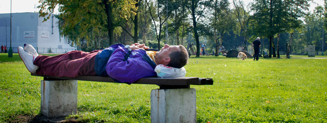 Tento pán nespí. Jeho mozek právě pracuje na plné obrátky.