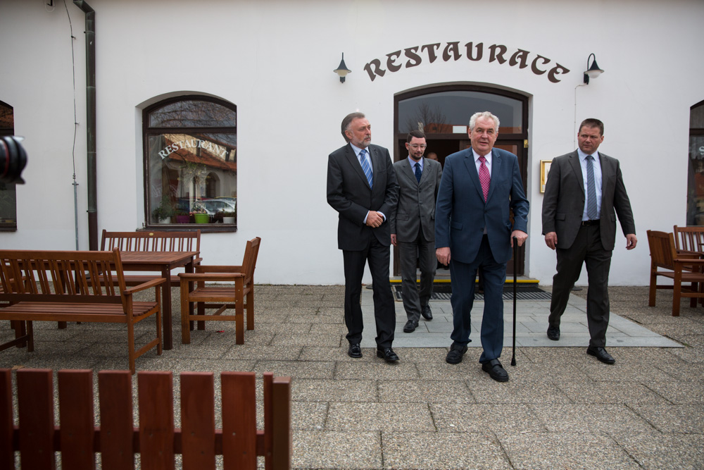 snem Starostove a Nezavisli