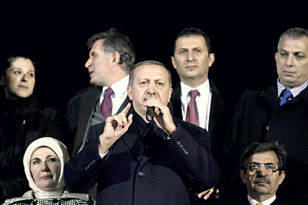 32 A reuters R02 2014