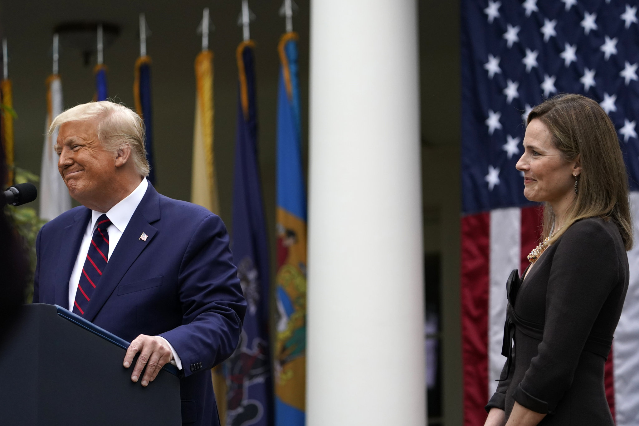 Donald trump a Amy Coney Barrett