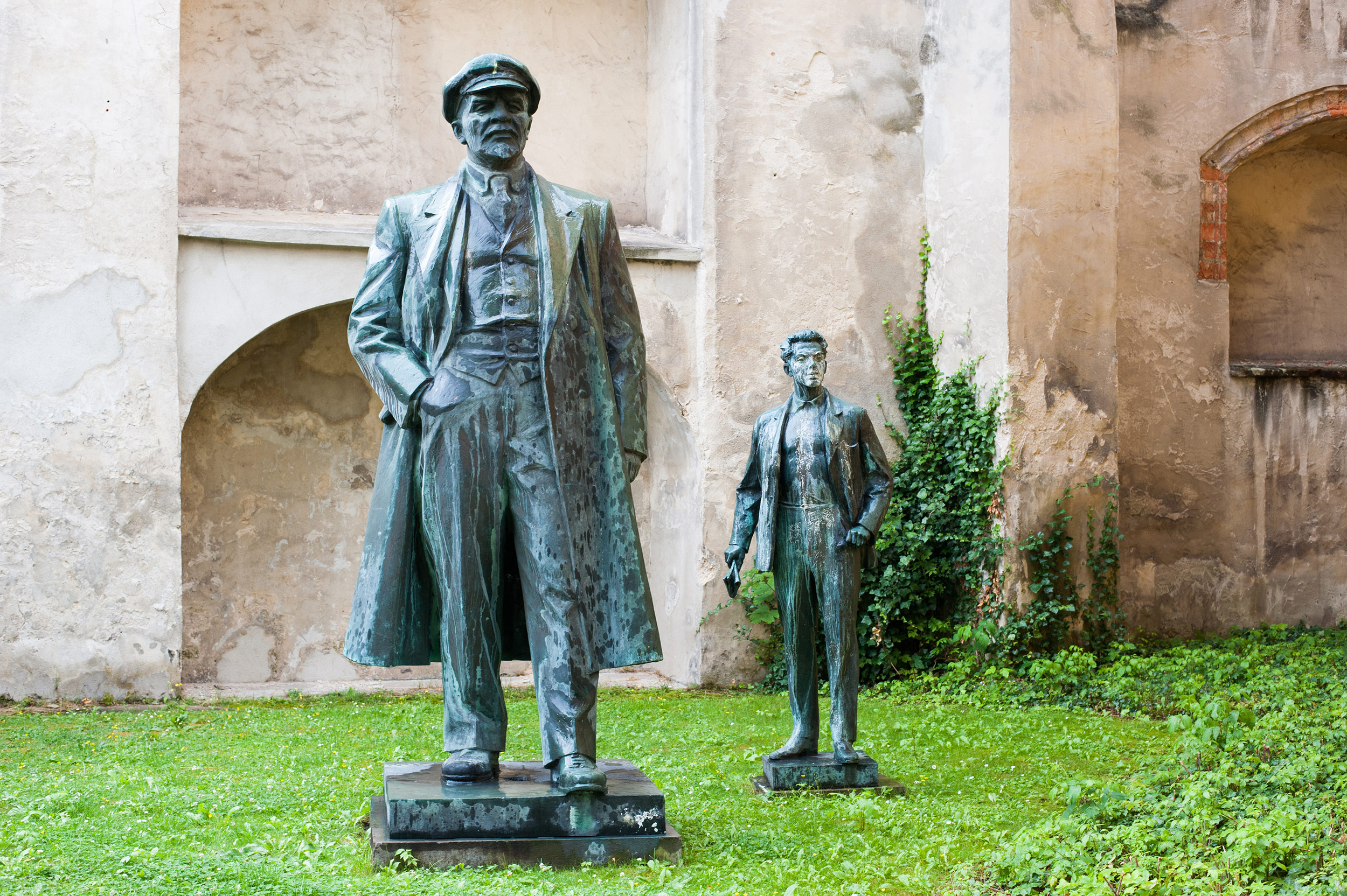 Lenin a Fučík, Cheb, červenec 2016