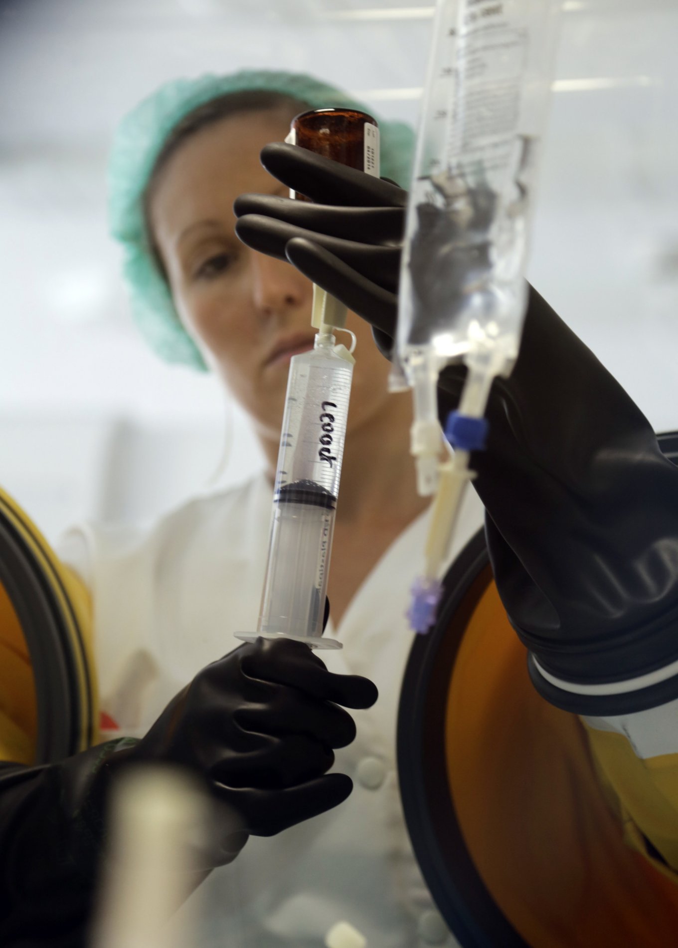 Příprava chemoterapie: Cena léku by podle odrážet jeho hodnotu, a ne být pouze uměle fixovaná na cenu předchůdce