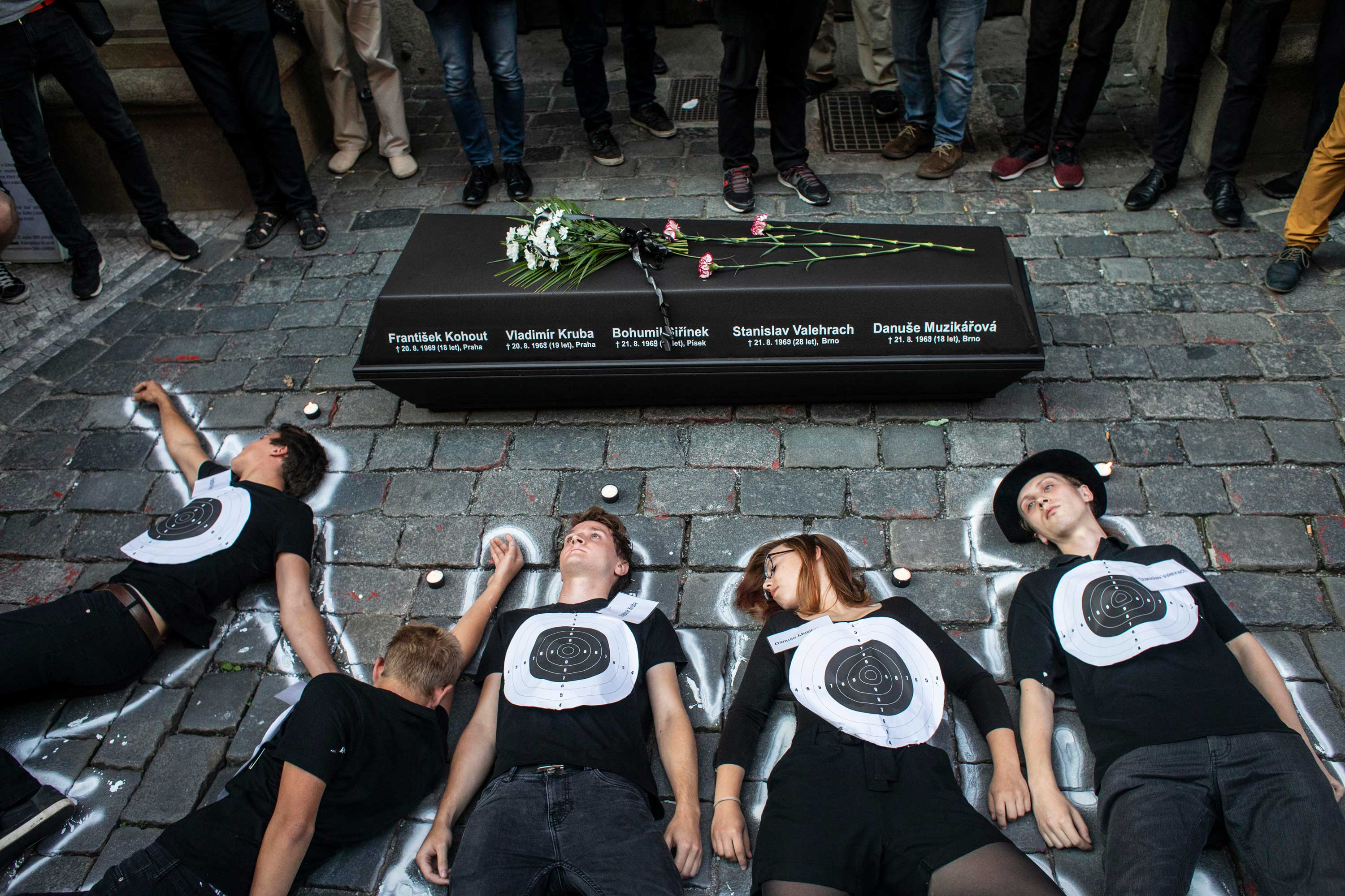 Demonstrace před sídlem KSČM, září 2019