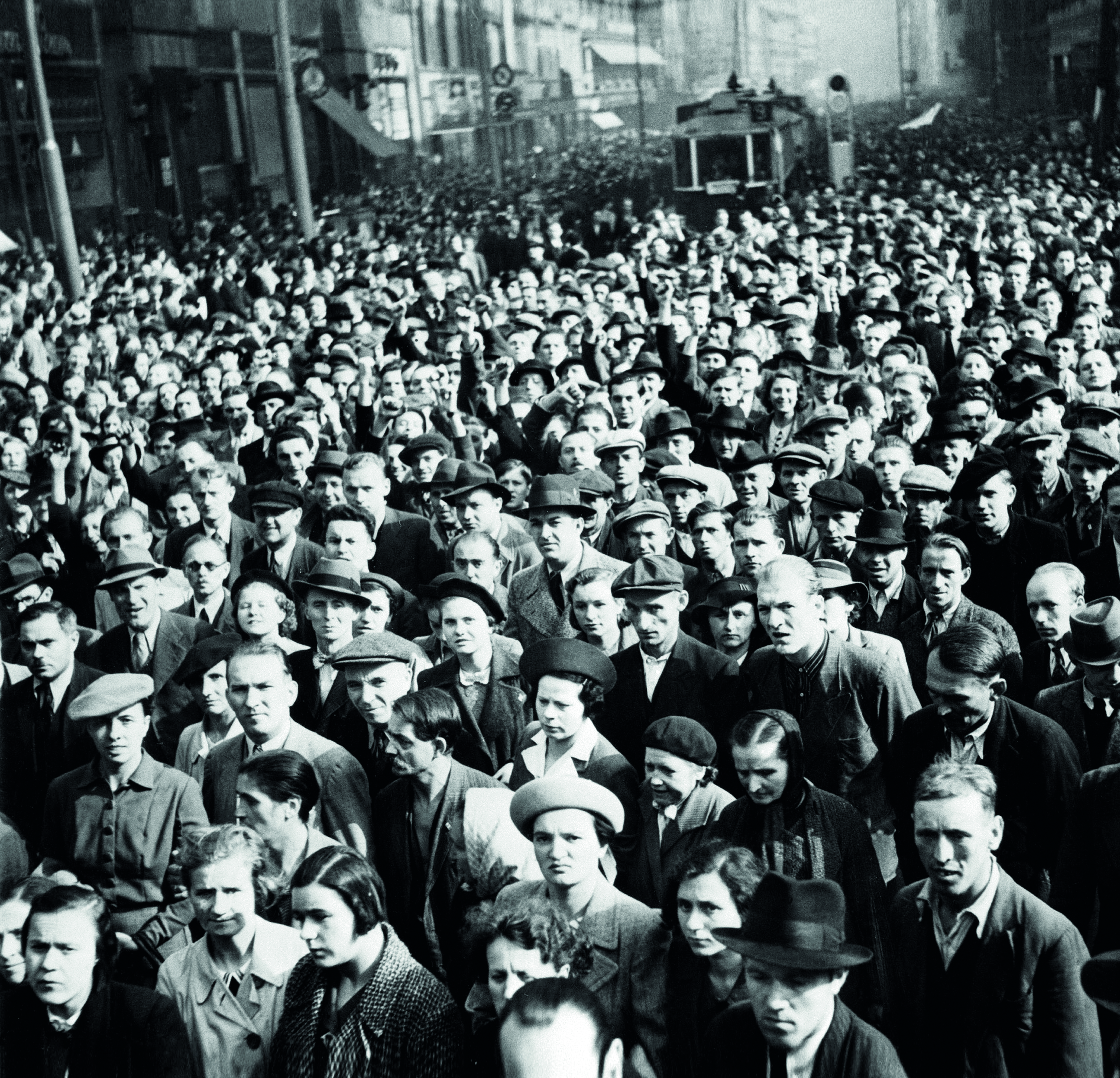 Slov netřeba. (Praha,
22. září 1938)