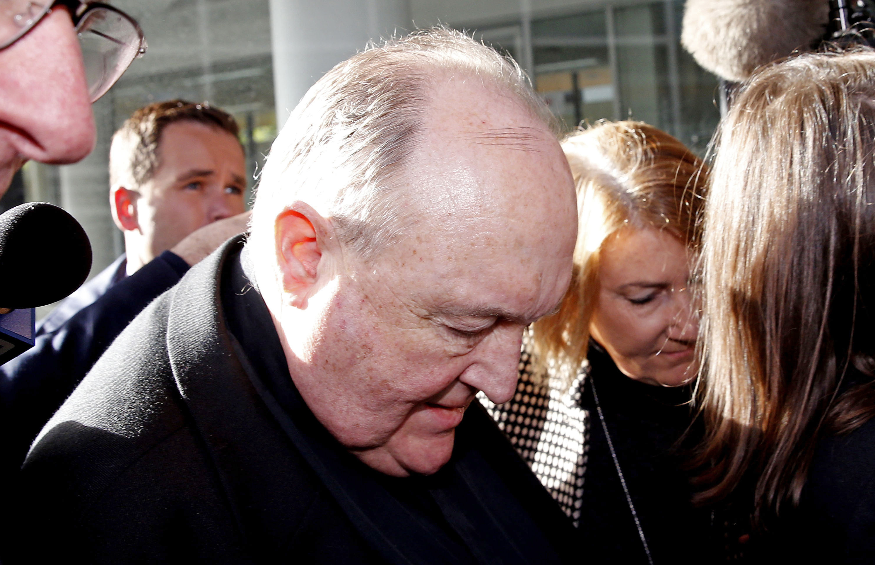 Arcibiskup jihoaustralského města Adelaide Philip Wilson u soudu
