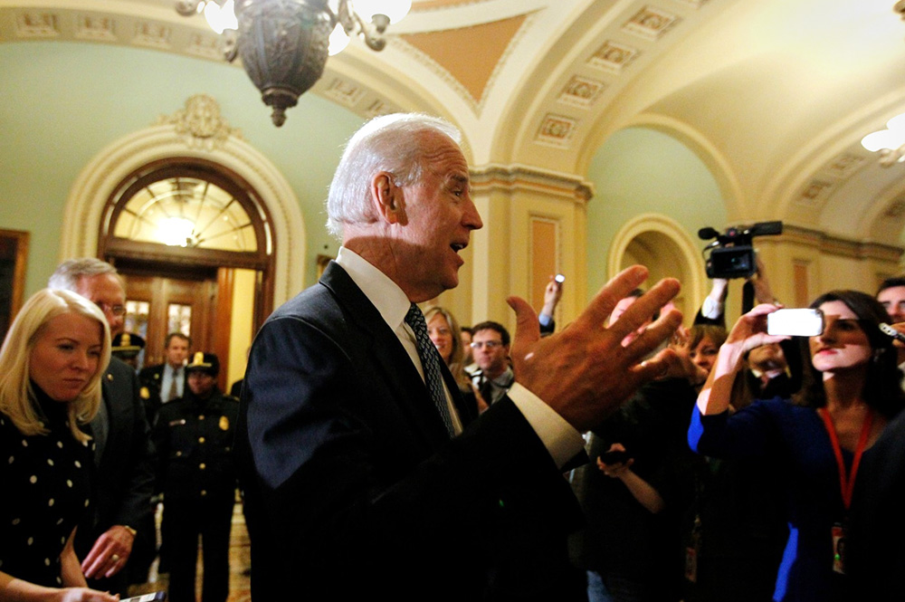 Pád odložen (Joe Biden)