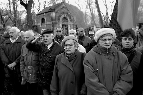 Listopad 2004, komunisté u hrobu Klementa Gottwalda