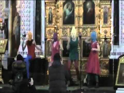 Pussy Riot gig at Christ the Savior Cathedral (original video)