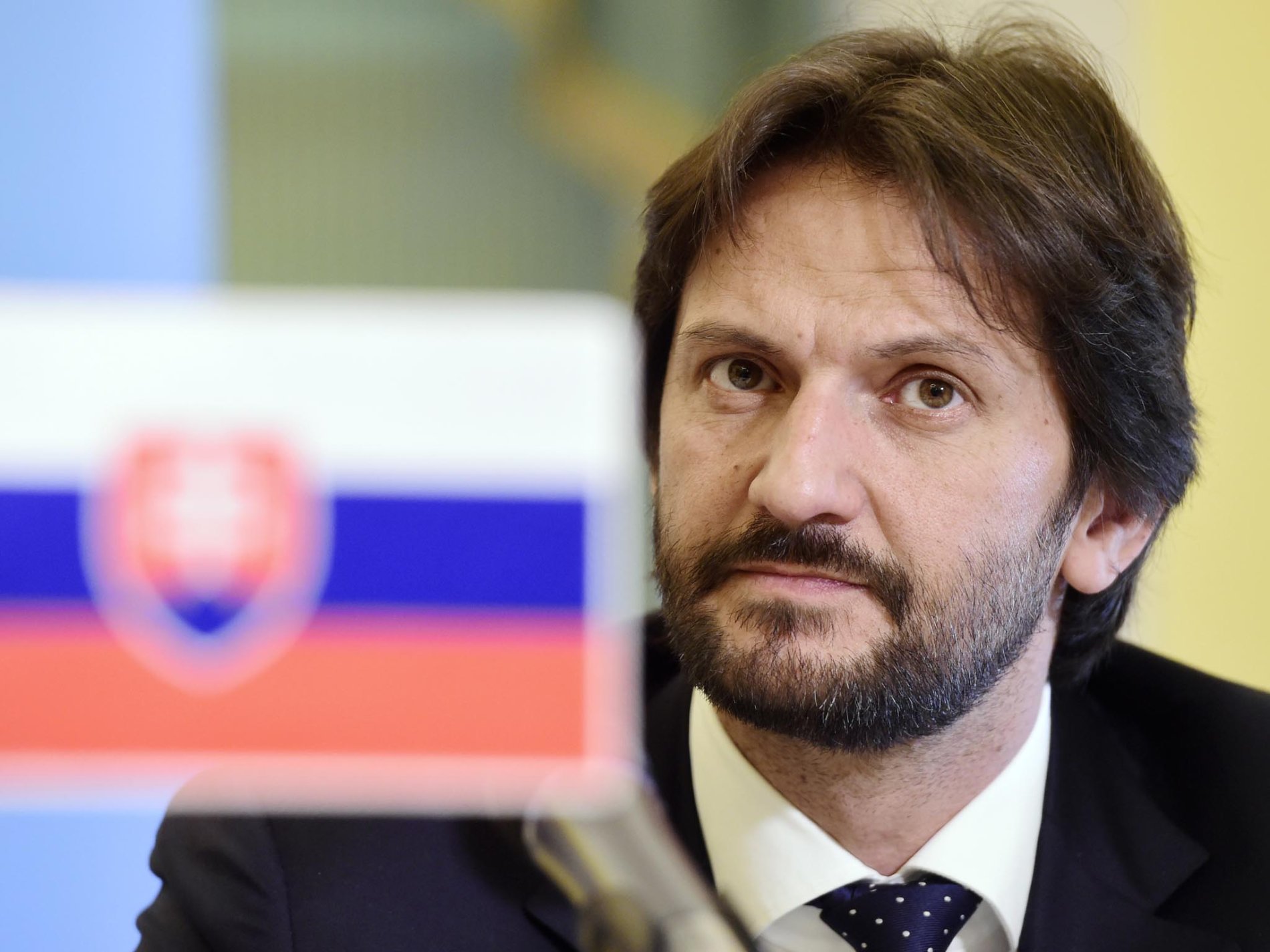 Ministr vnitra Robert Kaliňák odstoupil