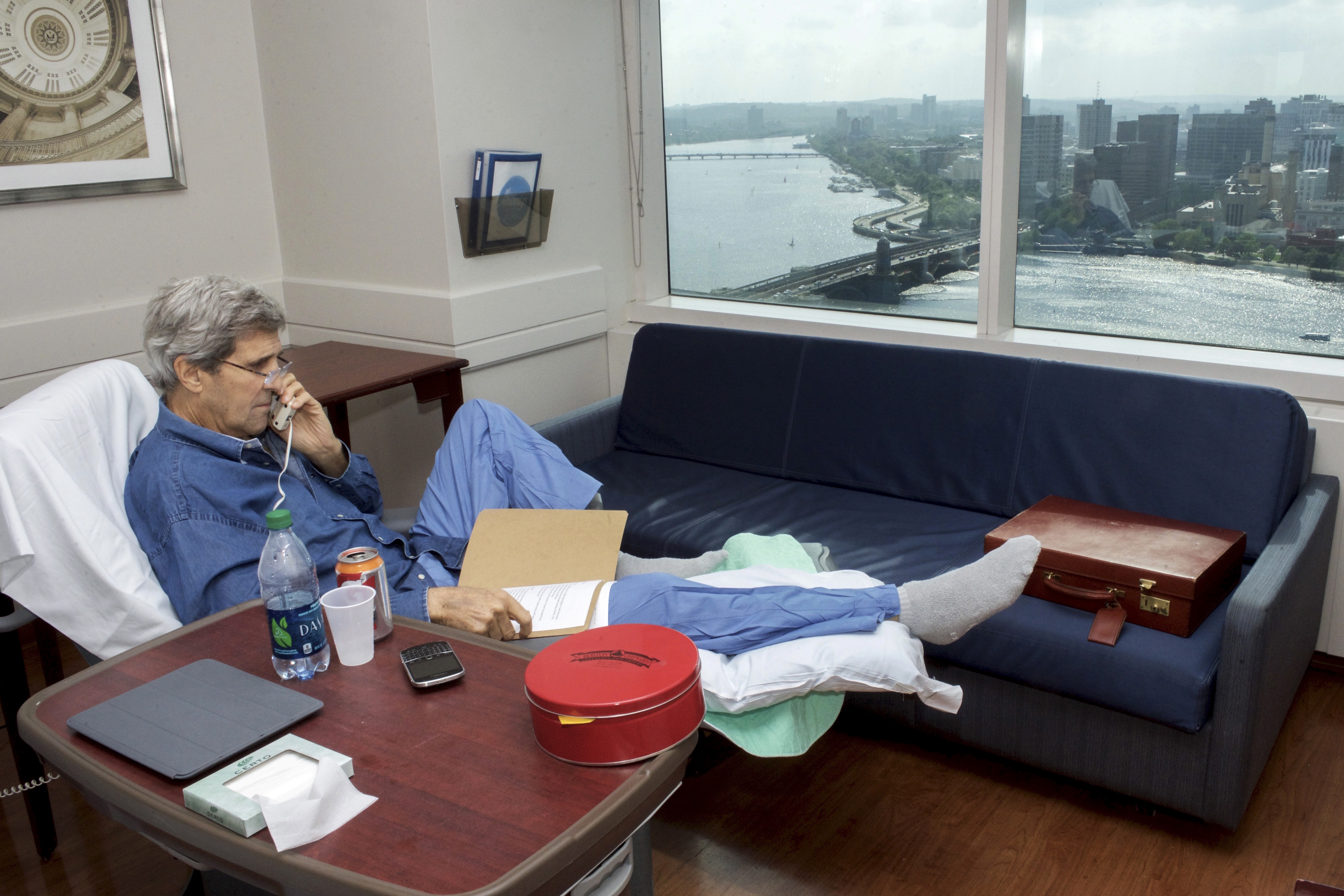 John Kerry v Massachusettské všeobecné nemocnici v Bostonu