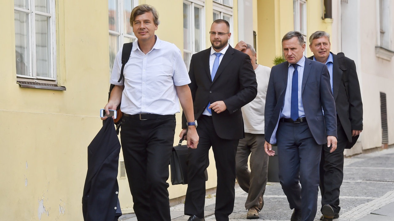 Zástupci bytového družstva Svatopluk jednali s konkurzním správcem společnosti H-System Josefem Monsportem