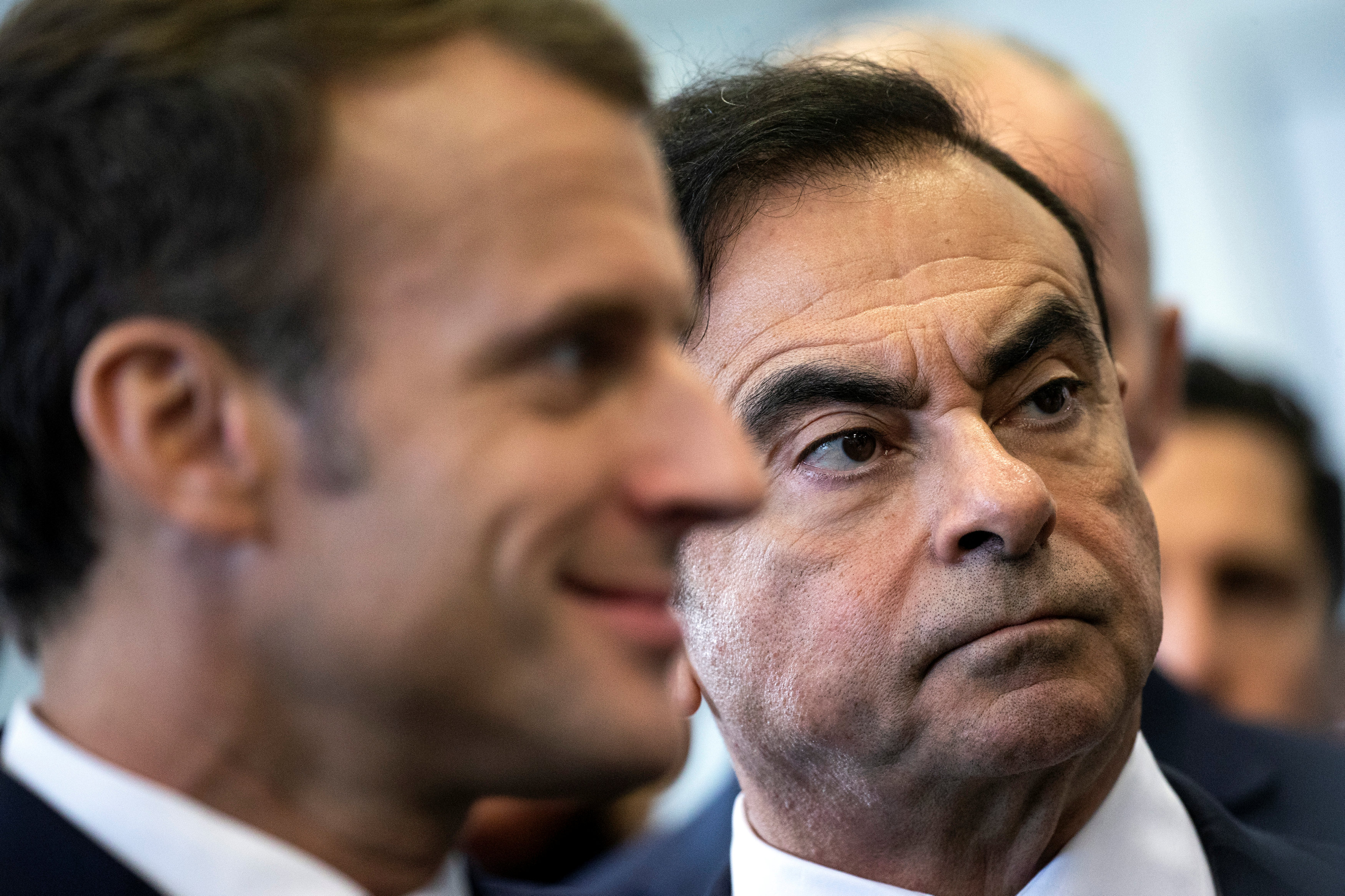 Emmanuel Macron a Carlos Ghosn v továrně Renault