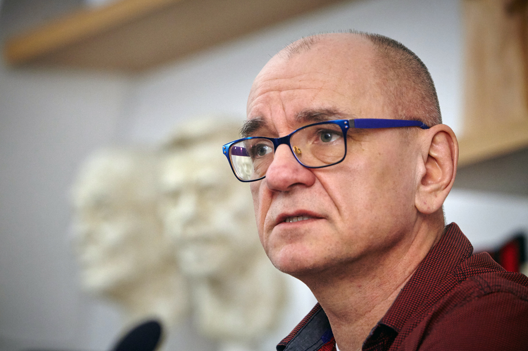 Reportér polského rozhlasu Dariusz Rosiak v Knihovně Václava Havla