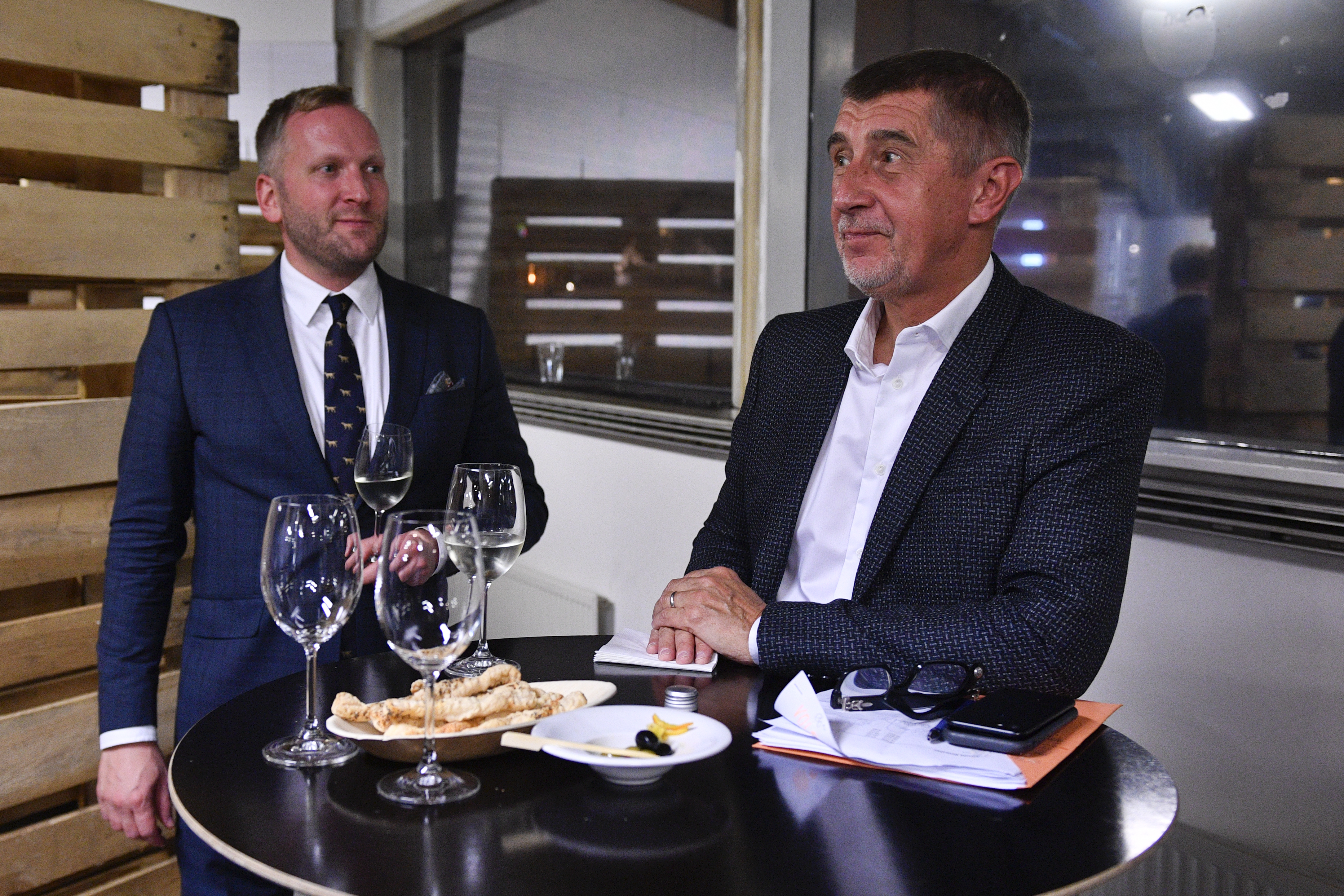 Tak nám to úplně nevyšlo: předseda ANO Andrej Babi a kandidát ANO na pražského primátora Petr Stuchlík