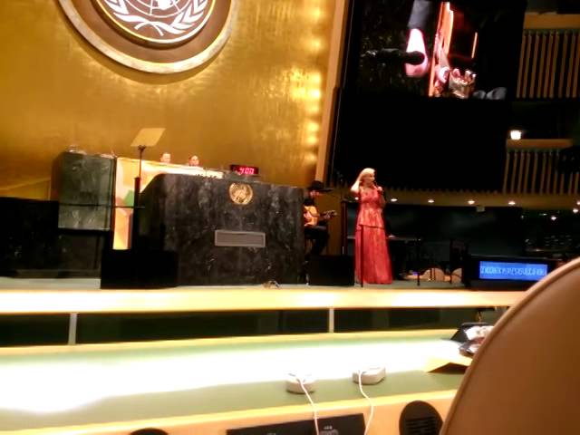 Natasha Bedingfield closing the 2014 Climate Summit in New York