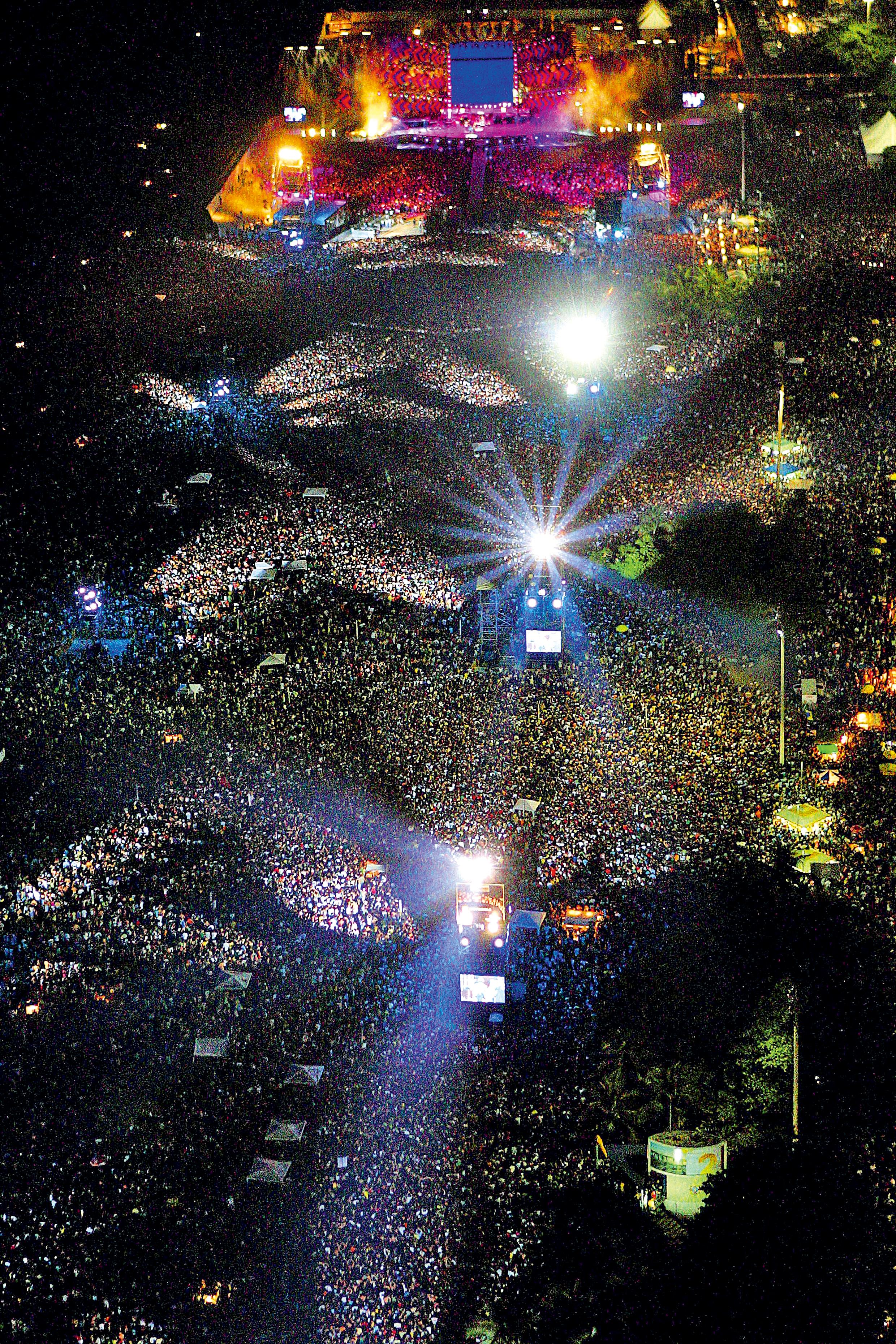 rolling stones a téměř dva miliony fanoušků na pláži copacabana, únor 2006