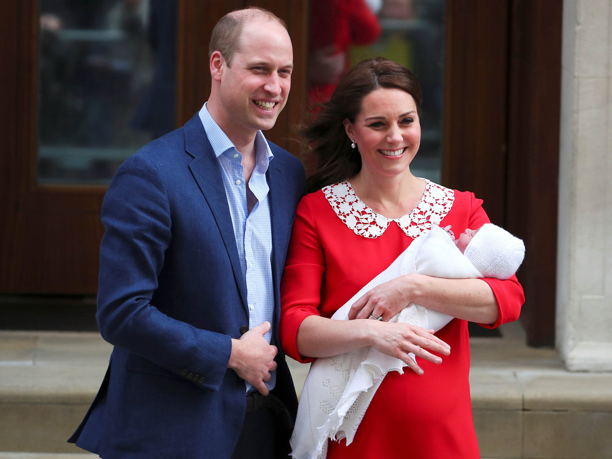 Vévodkyně z Cambridge porodila své třetí dítě 